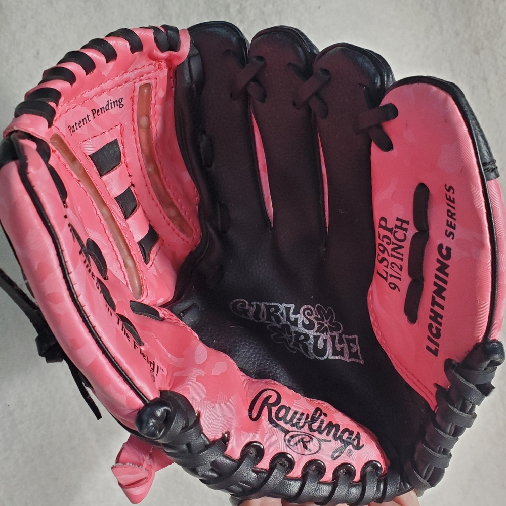 SOLD- Baseball glove